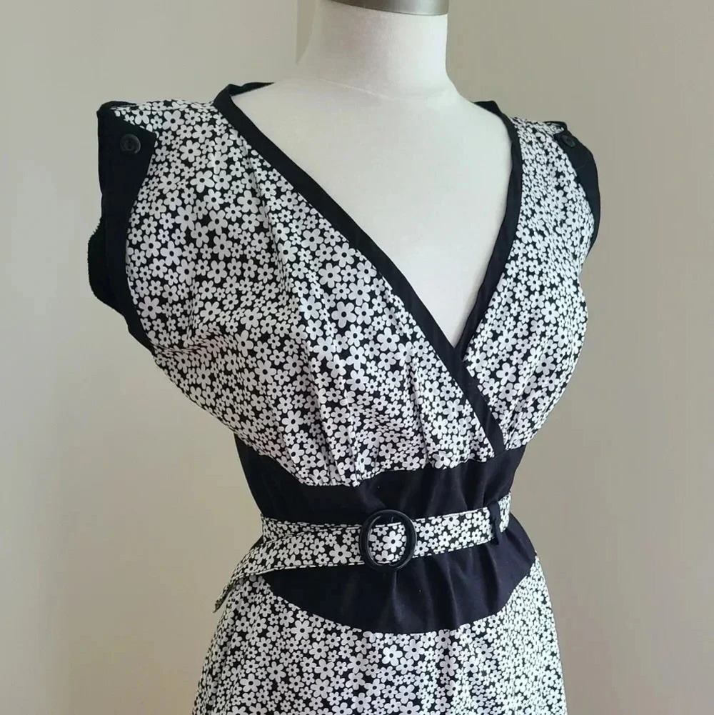 HEARTBREAKER Pinup Retro Dress, Floral, black and white